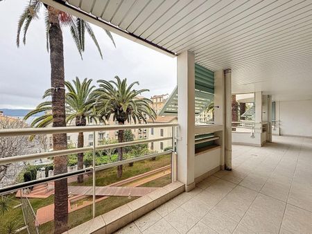 Location Appartement 4 pièces 125m² AJACCIO 20000 - Photo 5