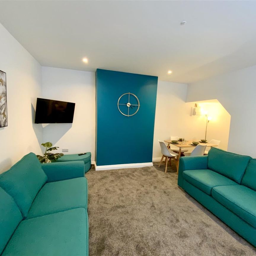 1 bed house share to rent in Briercliffe Road, Burnley, BB10 - Photo 1