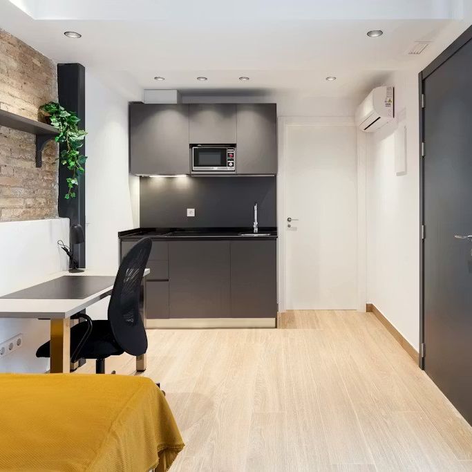 Carrer de Vinaròs, Valencia, Valencian Community 46020 - Foto 1