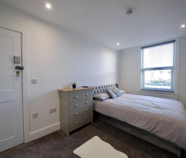 7 bedroom terraced house to rent - Photo 2