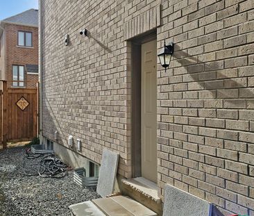 For Lease - 1580A Honey Locust Place, Pickering, Ontario - Photo 6