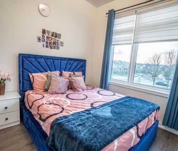 For Lease - 135 Micklefield Avenue, Whitby, Ontario - Photo 4