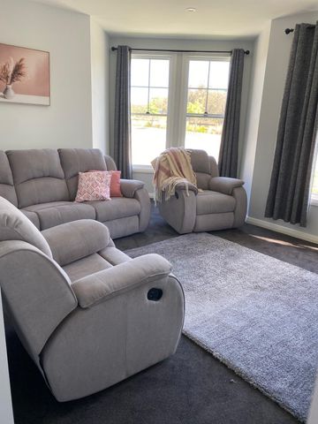 Catherine Field - Photo 4