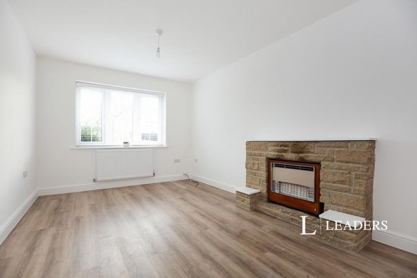 2 bedroom bungalow to rent - Photo 1