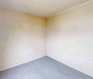 Paraparaumu - 2 Bedrooms - Photo 4