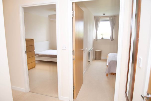 Price £1,799 pcm - Available 19/07/2025 - Furnished / Unfurnished - Photo 1