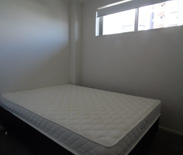 Lovely Inner City Apartment - Photo 2