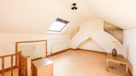 3 bedroom end of terrace house to rent - Photo 4