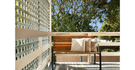 BRIGHT & BREEZY FAMILY HOME! - Photo 2