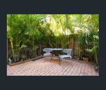 Semi-Sized Apartment In An Iconic Beachside Setting, 170sqm Indoor/... - Photo 1