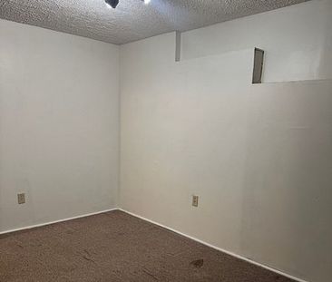 For Lease - 44 Wright Crescent Unit# Basement, Ajax, Ontario - Photo 3