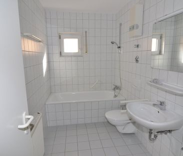 * FREI -freundliche großzügige 1 Zimmerwohnung mit Einbauküche & gr... - Photo 4