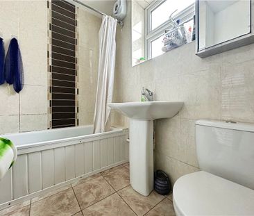 Rushey Green, London, SE6 4HQ - Photo 3