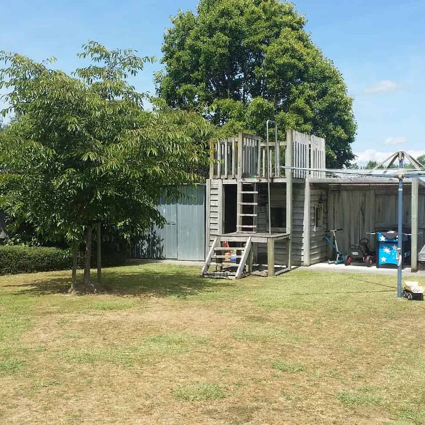 Large family home on 900sqm fully enclosed section - Photo 1