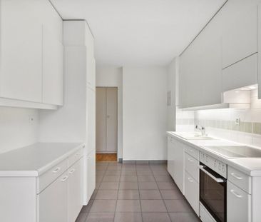 Tolle zentralgelegene Wohnung Nähe Bahnhof SBB - Photo 2