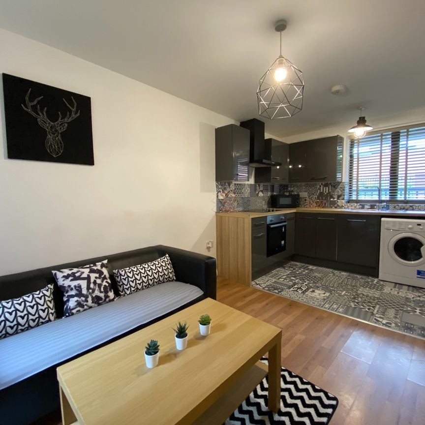 2 Bed Flat, Bedford Street South, LE1 - Photo 1