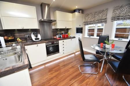 River Court - DH1 - Photo 4