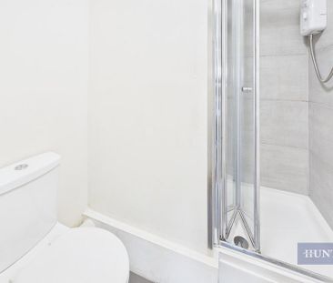 4 bedroom terraced house to rent - Photo 2