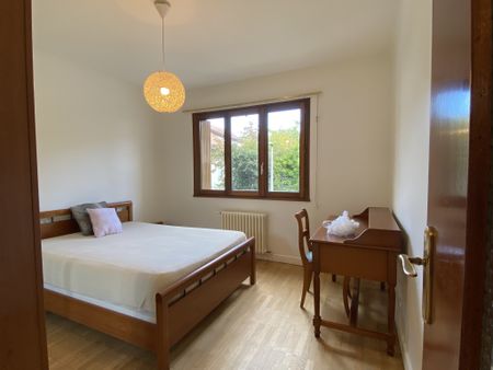 Location Appartement 3 pièces 74m² ANNECY 74000 - Photo 5