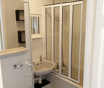 1 Bed Flat, Eglinton Court, G41 - Photo 6