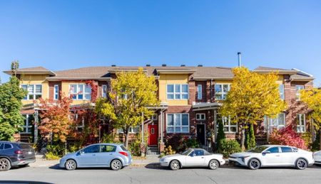 Maison à étages à louer - Montréal (Rosemont/La Petite-Patrie) (Shop Angus) Maison à étages à louer - Montréal (Rosemont/La Petite-Patrie) (Shop Angus) - Photo 3