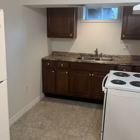 For Lease - 6 Prince Charles Drive Unit# Lower, Halton Hills, Ontario - Photo 1