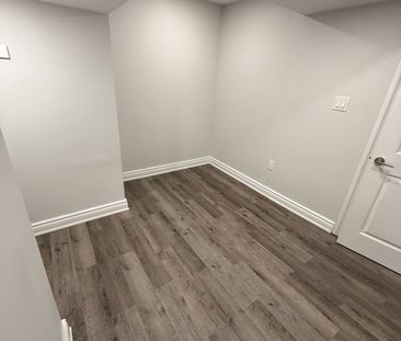 For Lease - 18 Beaconsfield Drive, Vaughan, Ontario - Photo 2