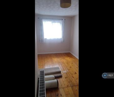 2 bedroom semi-detached house to rent - Photo 3