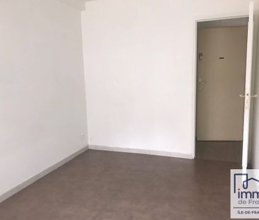 Location appartement studio 1 pièce 17.97 m² à Savigny-sur-Orge (91... - Photo 1