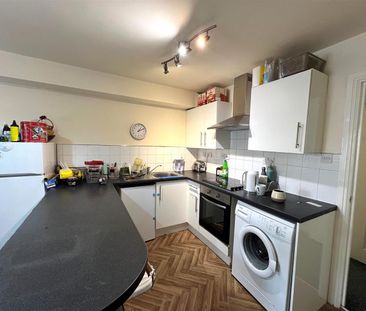 1 -3 Gammons Lane, Watford - Photo 5