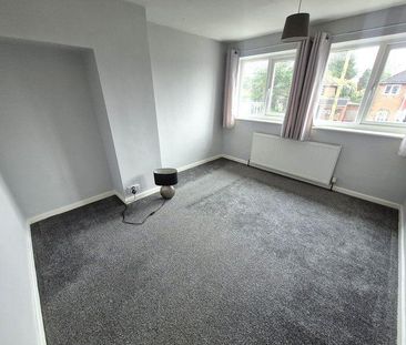 3 bedroom semi-detached house to rent - Photo 6