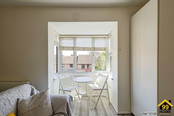 1 bed Studio in Pasteur Close , London, NW9 5HQ - Photo 1