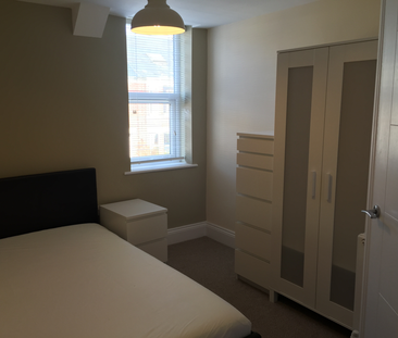 Spencer Street Unit 3 - Photo 5