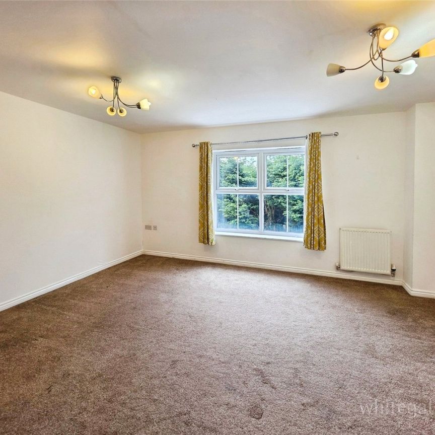 Highfield Chase, Dewsbury, West Yorkshire, WF13 - Photo 1