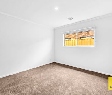 A Home That Speaks for Itself! - Photo 1