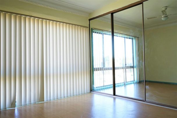 Four Bedroom Family Home - Photo 1