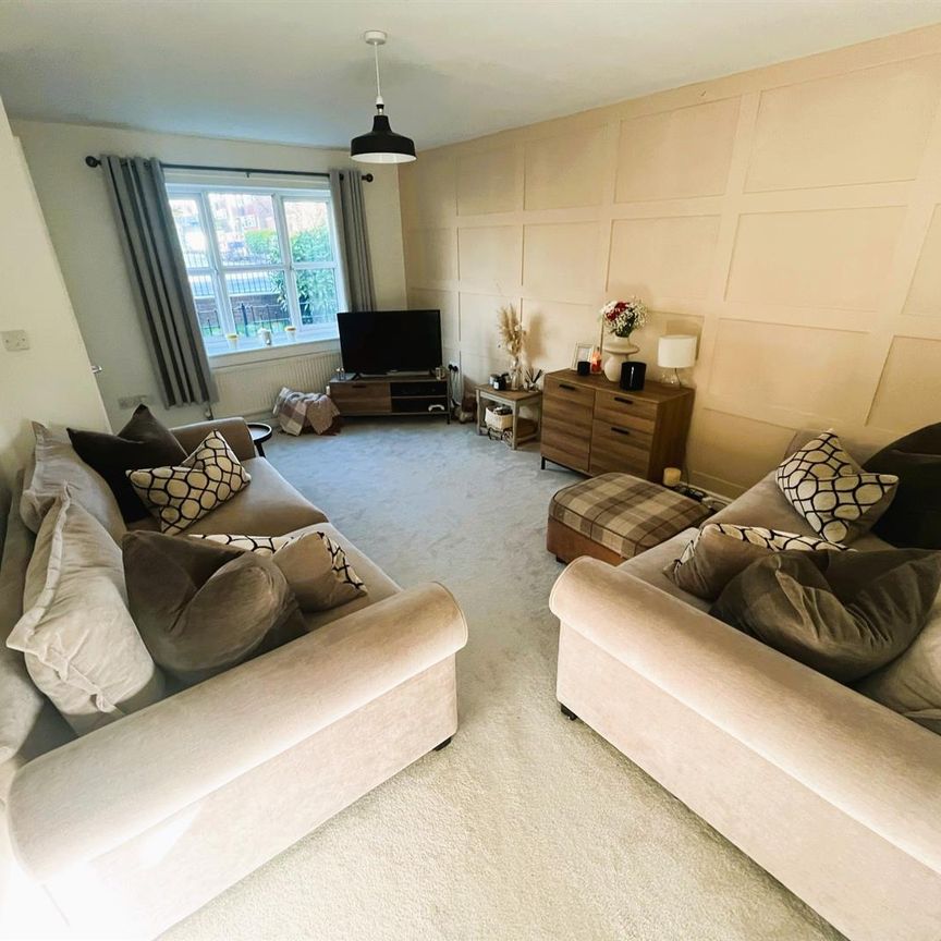 3 Bedroom Town House for rent in Upper Wortley Road, Rotherham - Photo 1