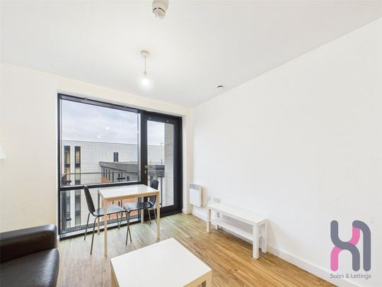 1 bedroom flat to rent - Photo 1