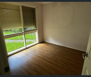 COMFORTABLE FAMILY LIVING - Photo 1