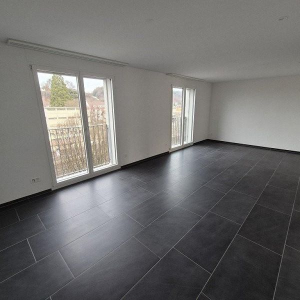 Moderne 2.5 Zimmerwohnung in Top-Lage zu vermieten - Photo 1