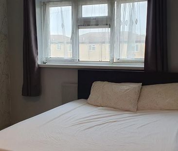 1 bedroom in a house share to rent - Photo 5