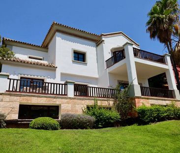 Detached Villa in The Golden Mile - Photo 2