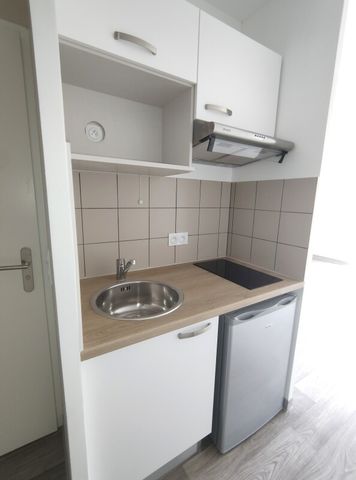 Location Appartement 1 pièce 22m² FRANQUEVILLE ST PIERRE 76520 - Photo 4