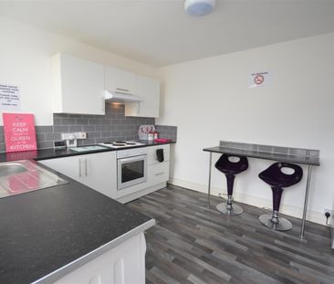 Part Self-Contained Bedsit , Redearth Rd , Darwen - Photo 6