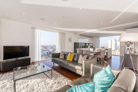 2 bedroom penthouse to rent - Photo 2