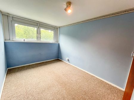 Flat to rent on - Photo 5