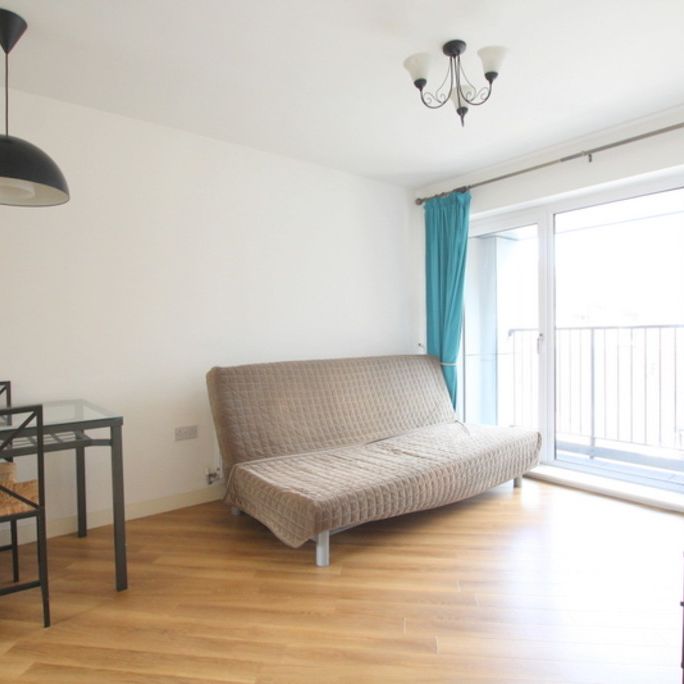 2 Bedroom Apartment, 122 Tooting High Street - Photo 1