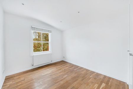 4 bedroom terraced house to rent - Photo 4