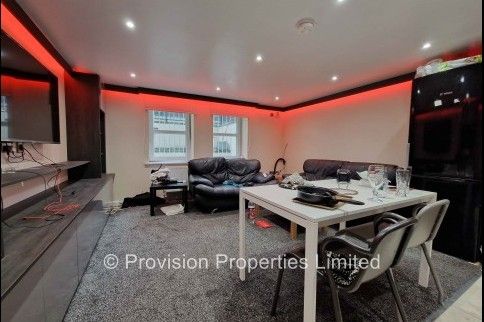 4 Bedroom Properties Headingley Leeds - Photo 1