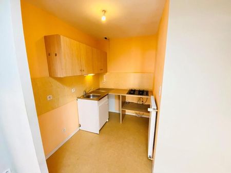 Location Appartement 3 pièces 41m² MACON 71000 - Photo 5